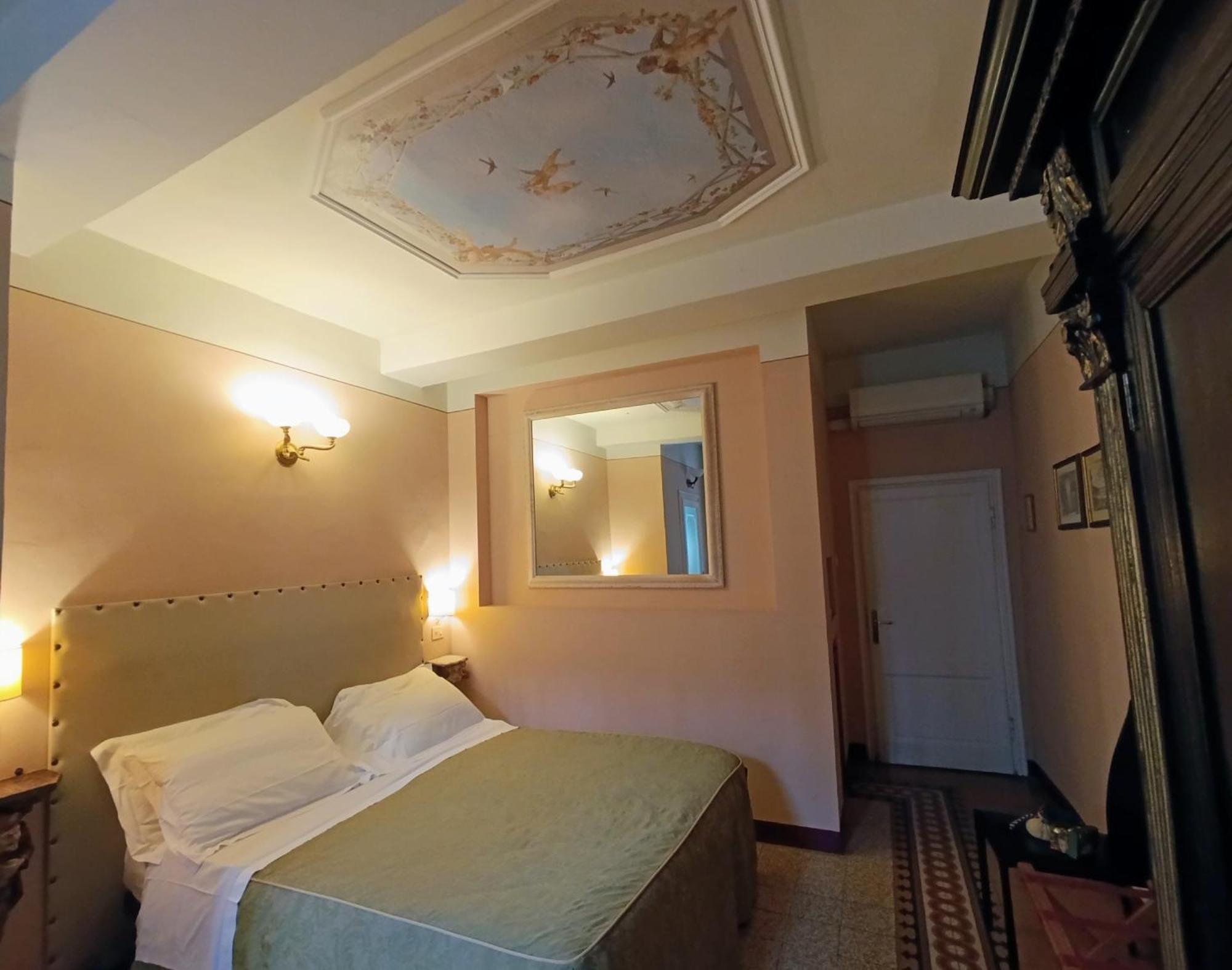 Double or Twin Room Courtyard View